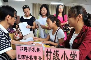 小迈克尔-波特过去三场总共送出12次助攻 生涯任意连续三场中最多